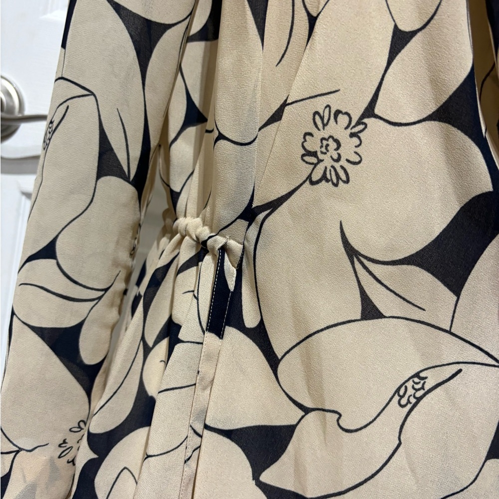 Club Monaco Floral Wrap Blouse with Tie Waist - Picture 8 of 10